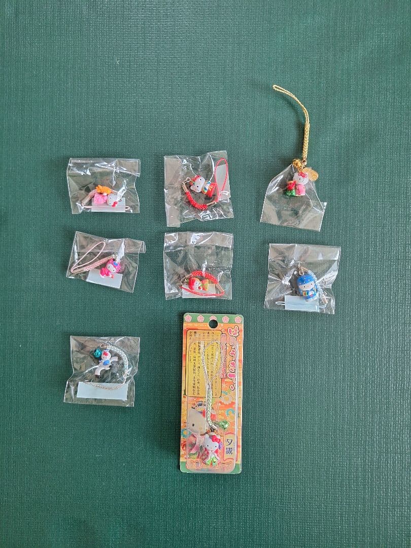 キティストラップ　ご当地キティストラップ１５０種１５０固以上