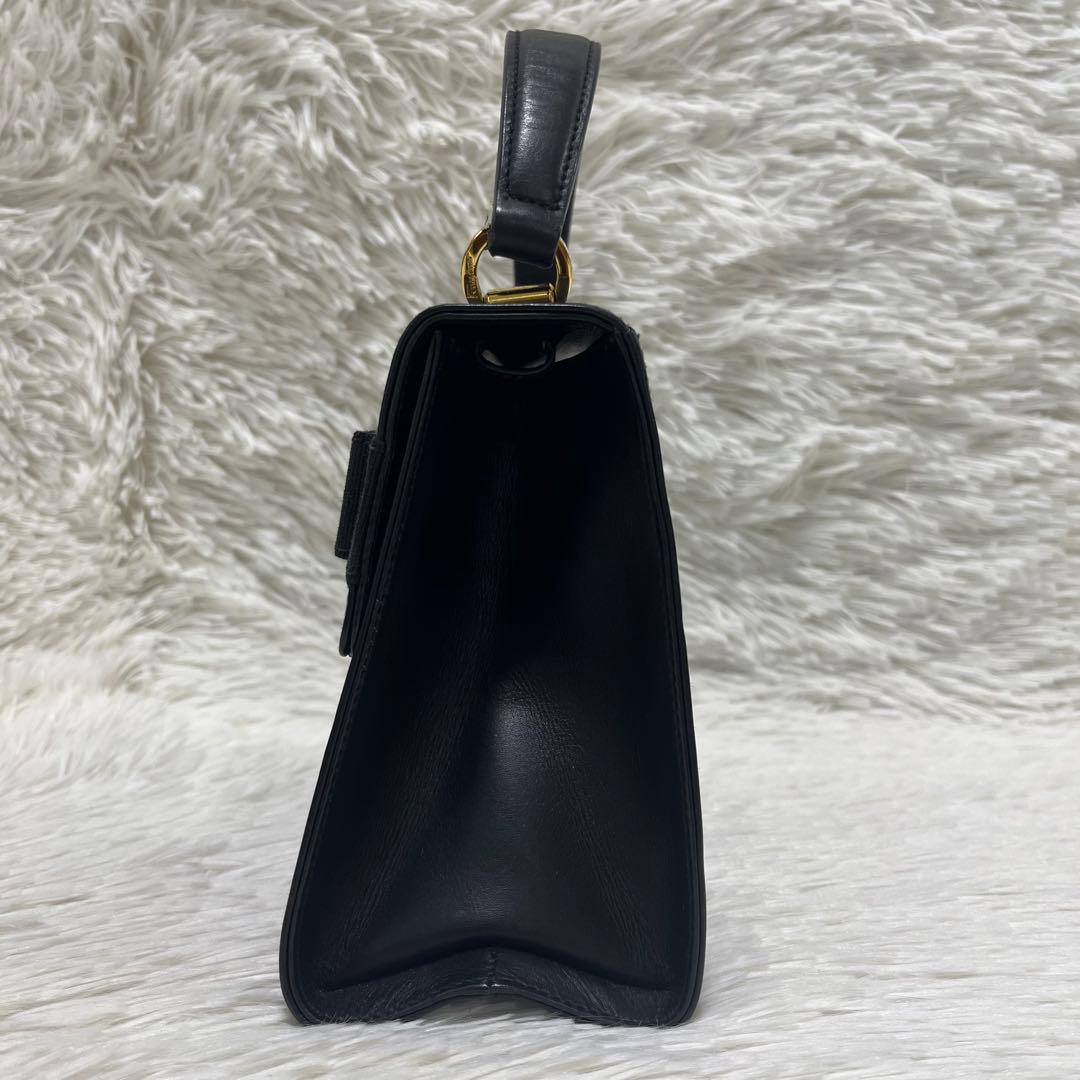 サルヴァトーレフェラガモ ハンドバッグ 2way ブラック ヴァラリボン