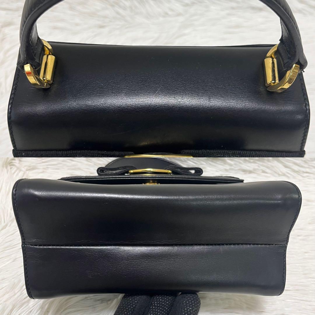 サルヴァトーレフェラガモ ハンドバッグ 2way ブラック ヴァラリボン