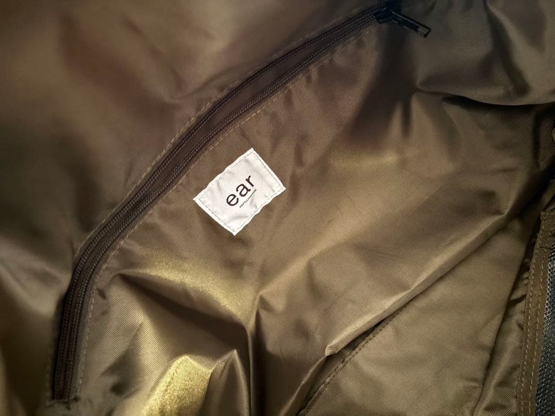 ear オリーブグリーン ショルダーバッグ 大容量