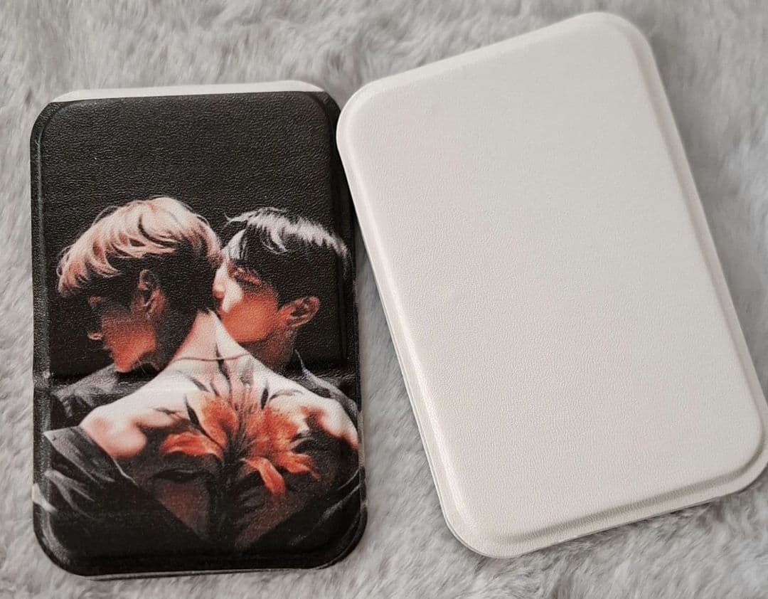 専用です。BTS♡ V✰JUNGKOOK ♡パスケース&小銭入れ...