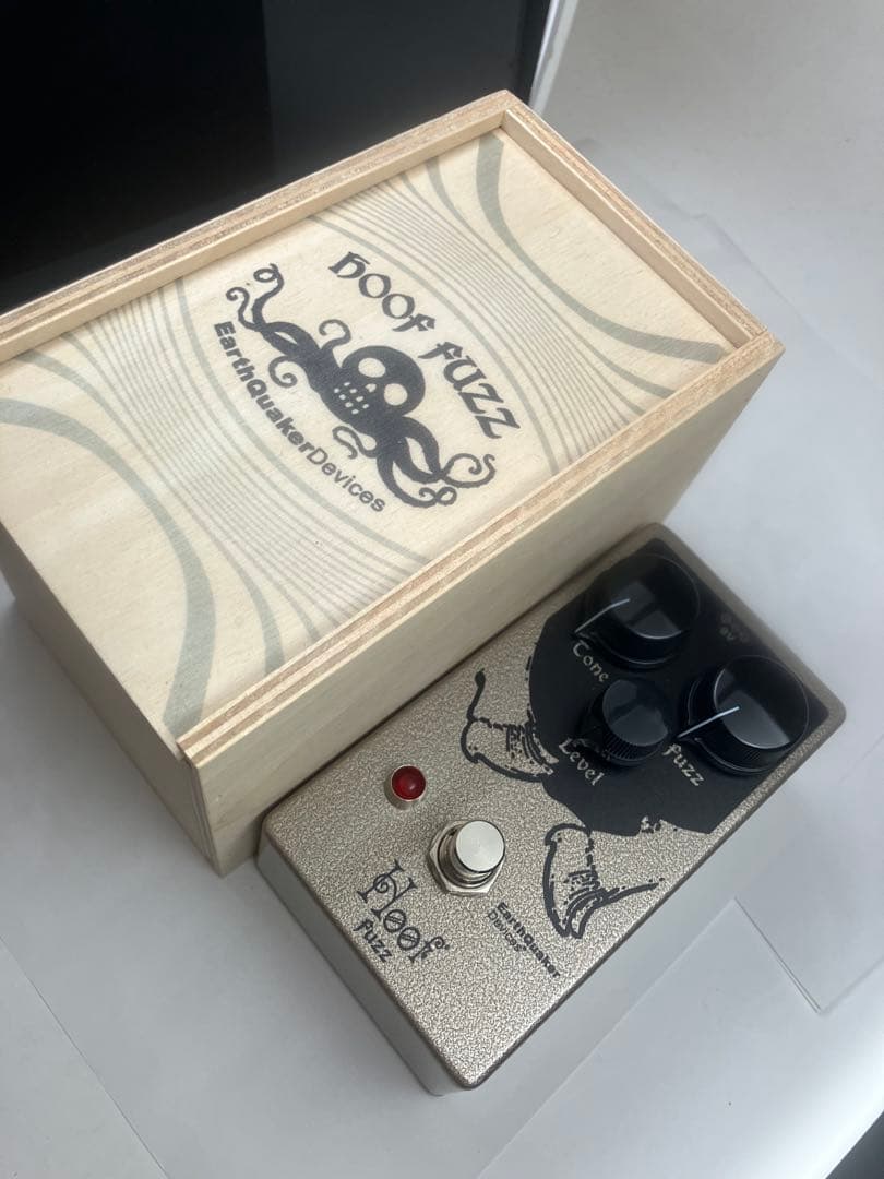 ギター Earthquaker Devices 3knob Hoof Fuzz