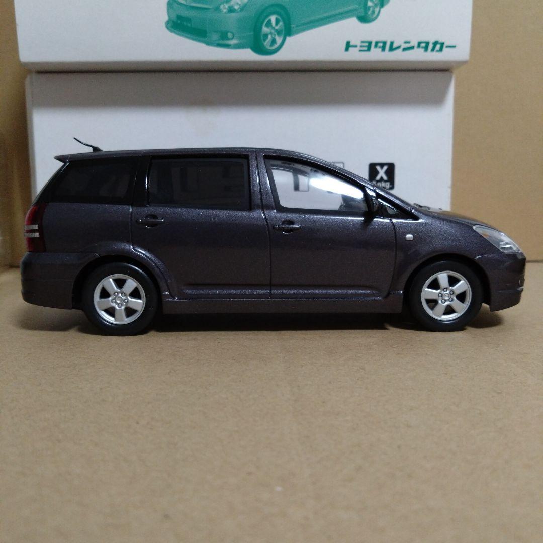 トヨタ　ウィッシュ　カラーサンプル　ミニカー　1/24　非売品　WISH