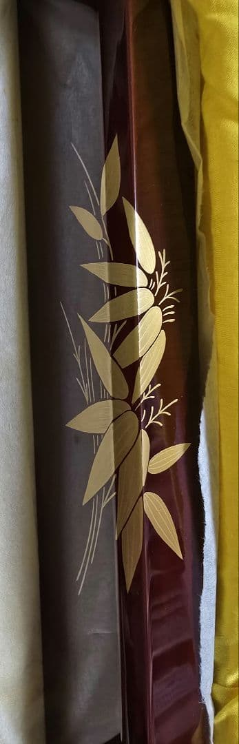 輪島塗四君子蒔絵の炉ぶちです