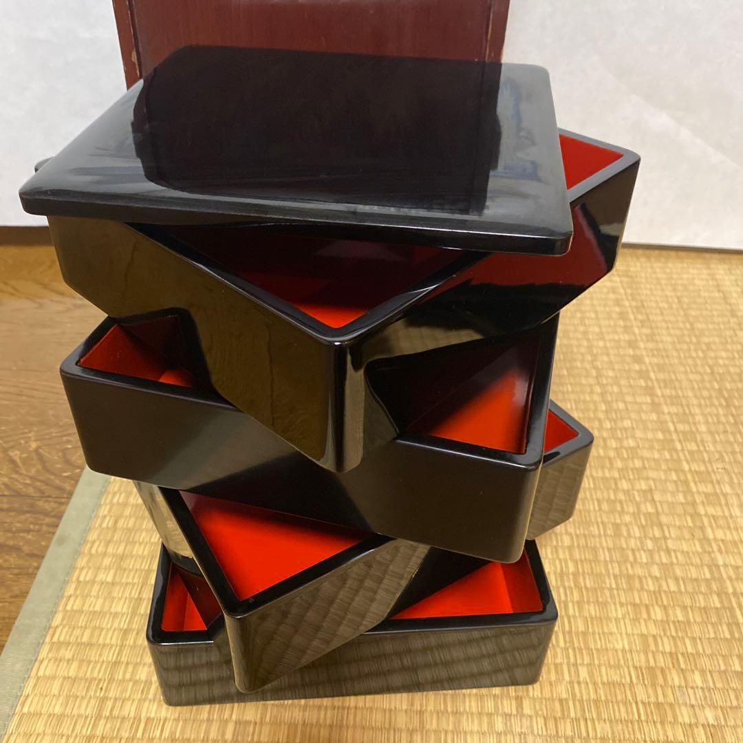 木製黒塗重箱　家紋入り　黒無地