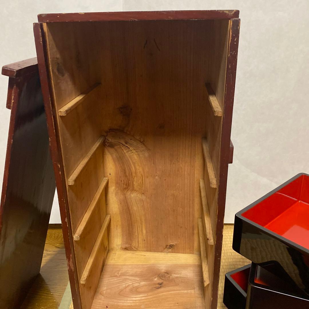 木製黒塗重箱　家紋入り　黒無地