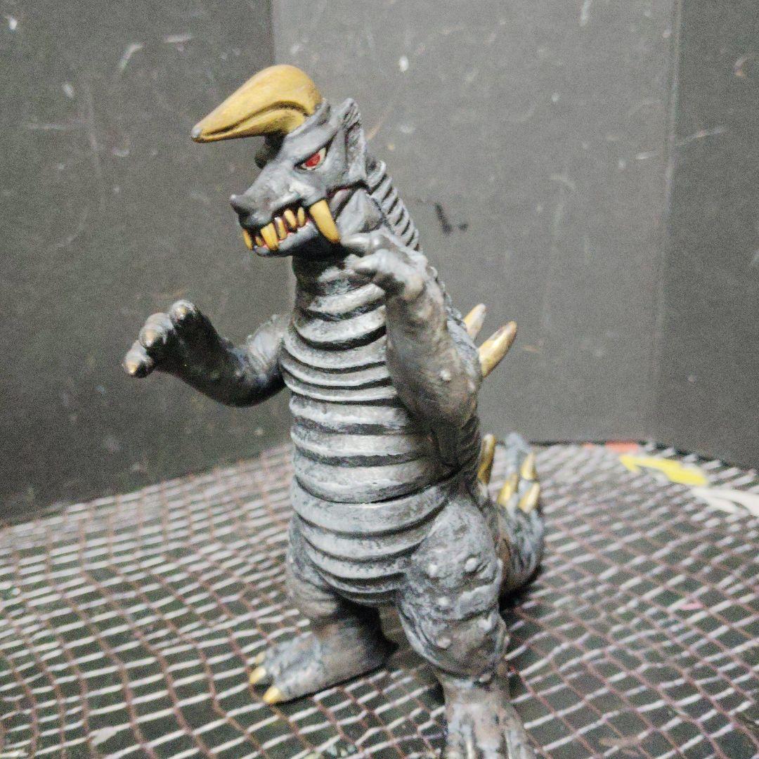 大特価ウルトラ現行ソフビ怪獣（グドン.ツインテール.ベムスター.ブラックキング）