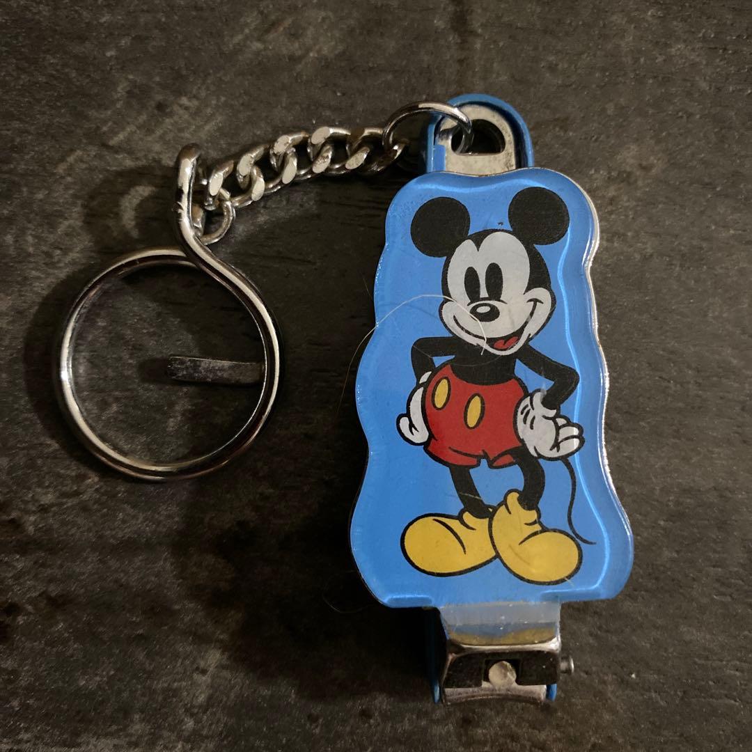 ディズニー ミッキーマウス 爪切り キーチェーン m8 - メルカリ
