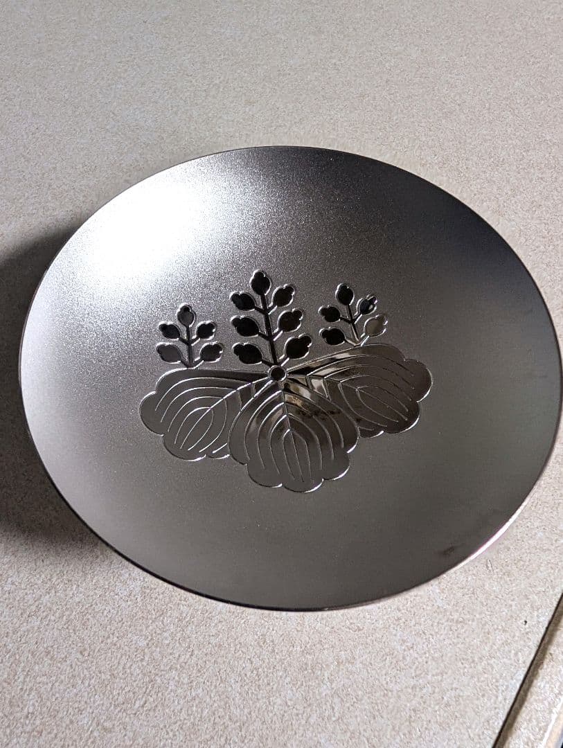 銀杯 純銀 SILVER 1000 銀盃 内閣総理大臣贈 桐紋 約140g 内閣総理大臣