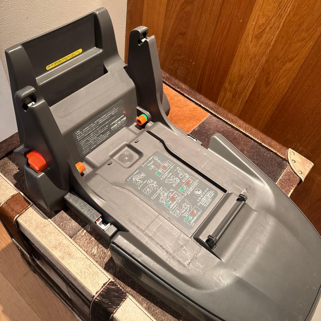 レクサス純正　チャイルドシート　isofix