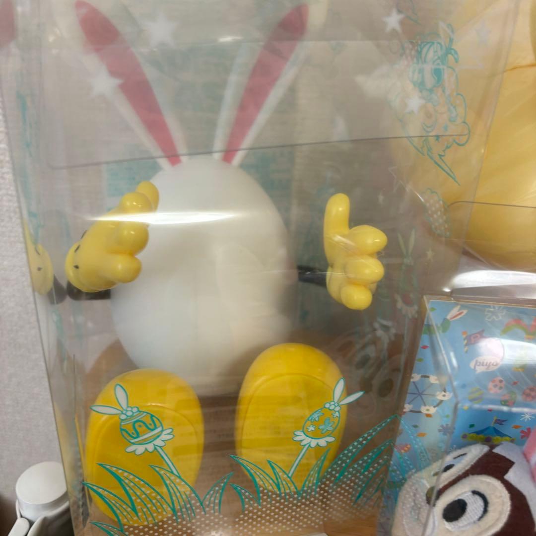 ディズニー　イースター　うさたま　グーフィー　うさぴよ　ぬいぐるみバッジ