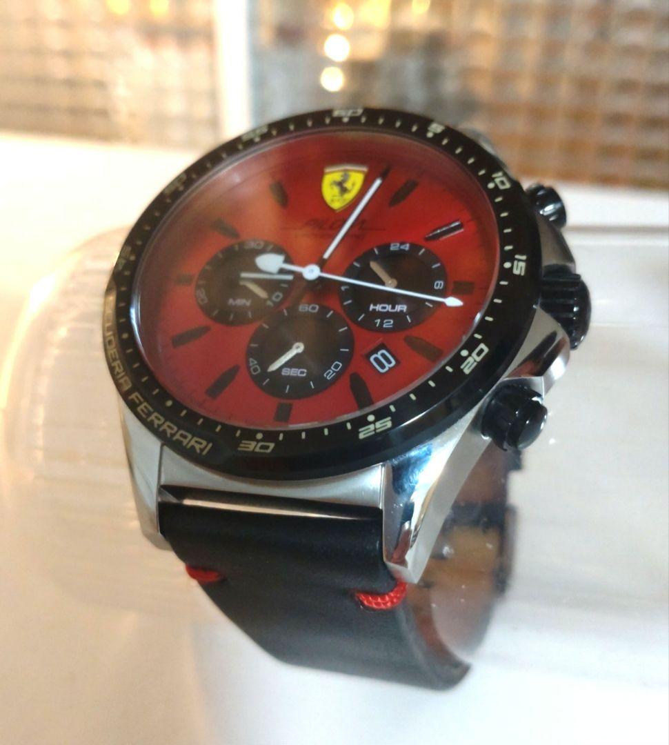 Scuderia Ferrari クロノグラフ 時計 レッド