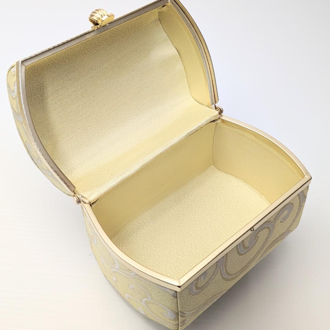 和装 草履 バッグ セット ゴールド 白 帯地 フリーサイズ u71-2