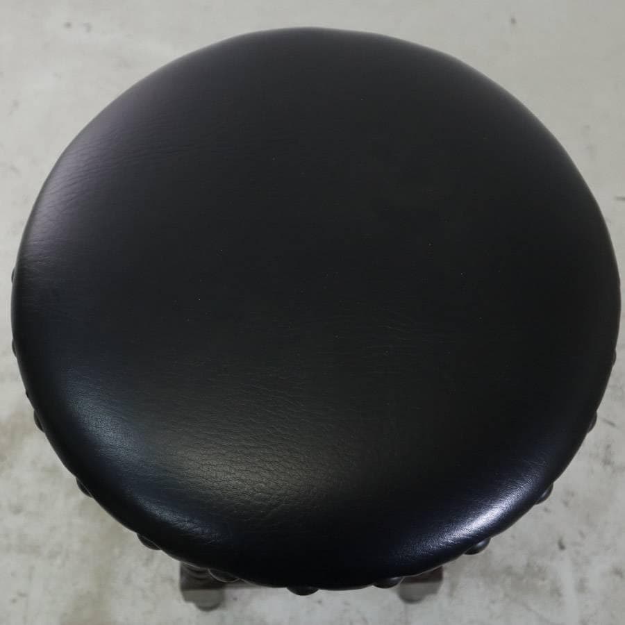 イタリア製 座面回転 バースツール ツイストレッグ アンティーク調 クラシカル2