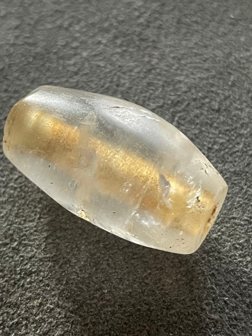 古墳時代 水晶棗玉（なつめたま） - メルカリ