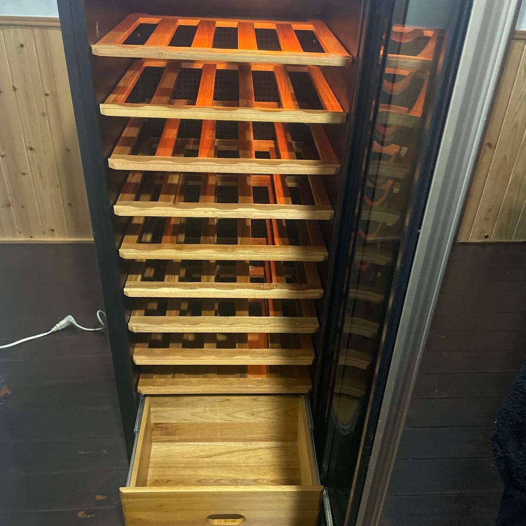 Haier ワインクーラー　ワインセラー 木製棚 10段