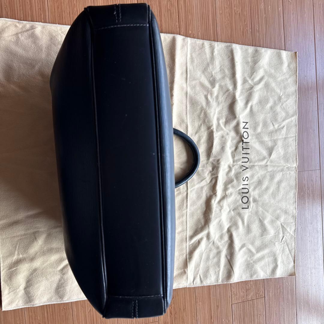 Louis Vuitton エピレザー ビジネスバッグ ネイビー
