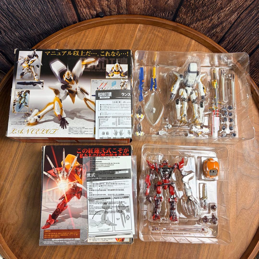 ROBOT魂 コードギアス反逆のルルーシュ 亡国のアキト マクロス