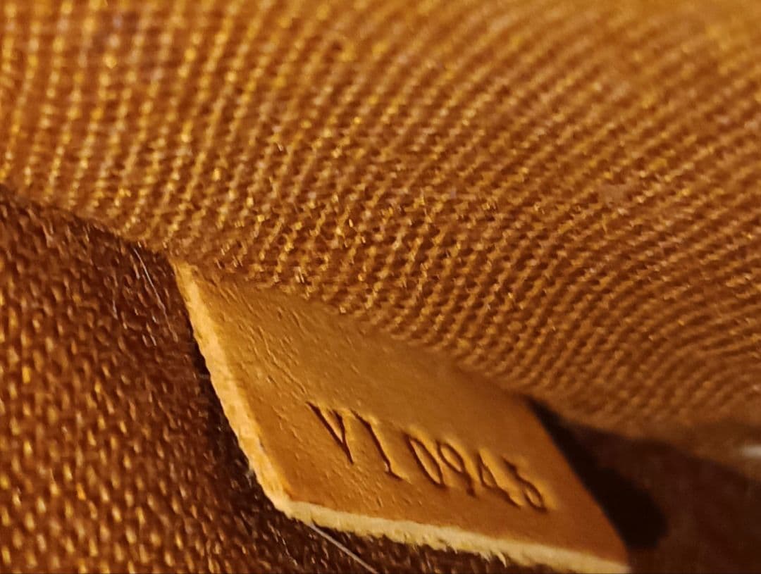 Louis Vuitton paris オールドヴンテージバッグ　鍵付き