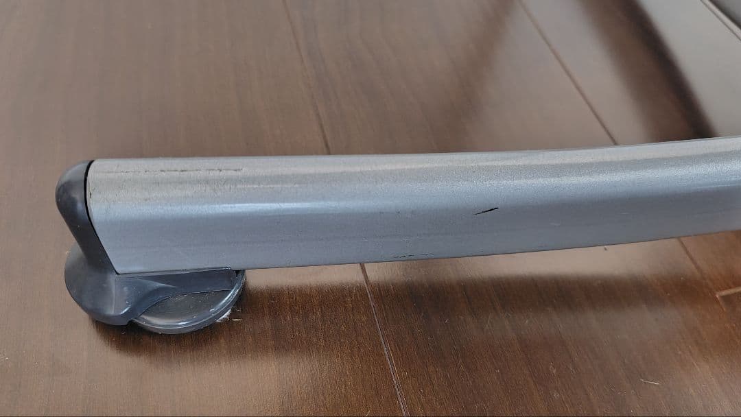 カフェテーブル　A　アジャスター付き 60cm✕70cm　木製天板