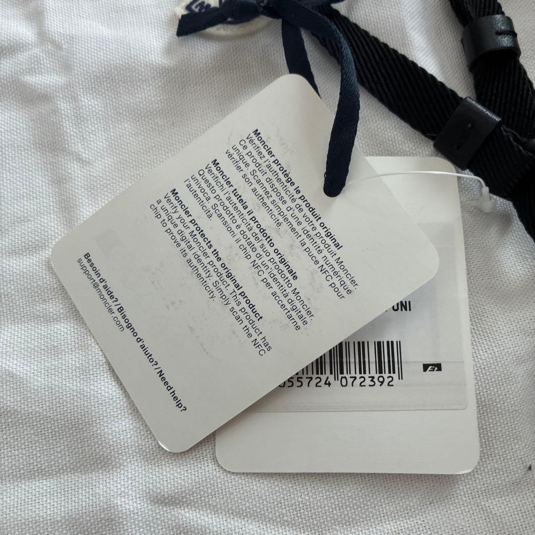 新品 未使用 モンクレール MONCLER ショルダーバッグ スマホショルダー