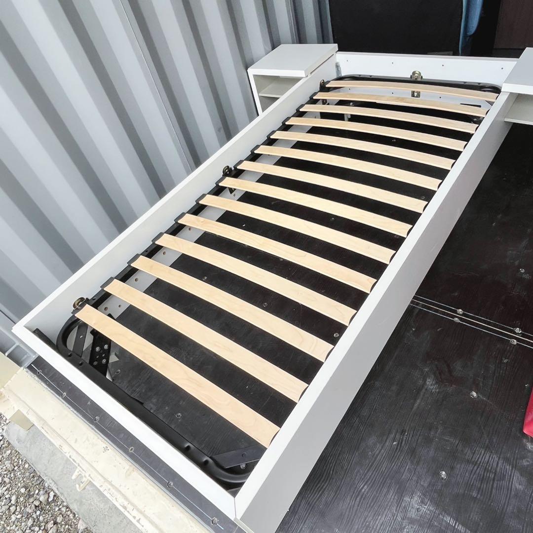 取付無料！ボーコンセプト ルガーノ サイドテーブル付きシングルベッドフレーム✨