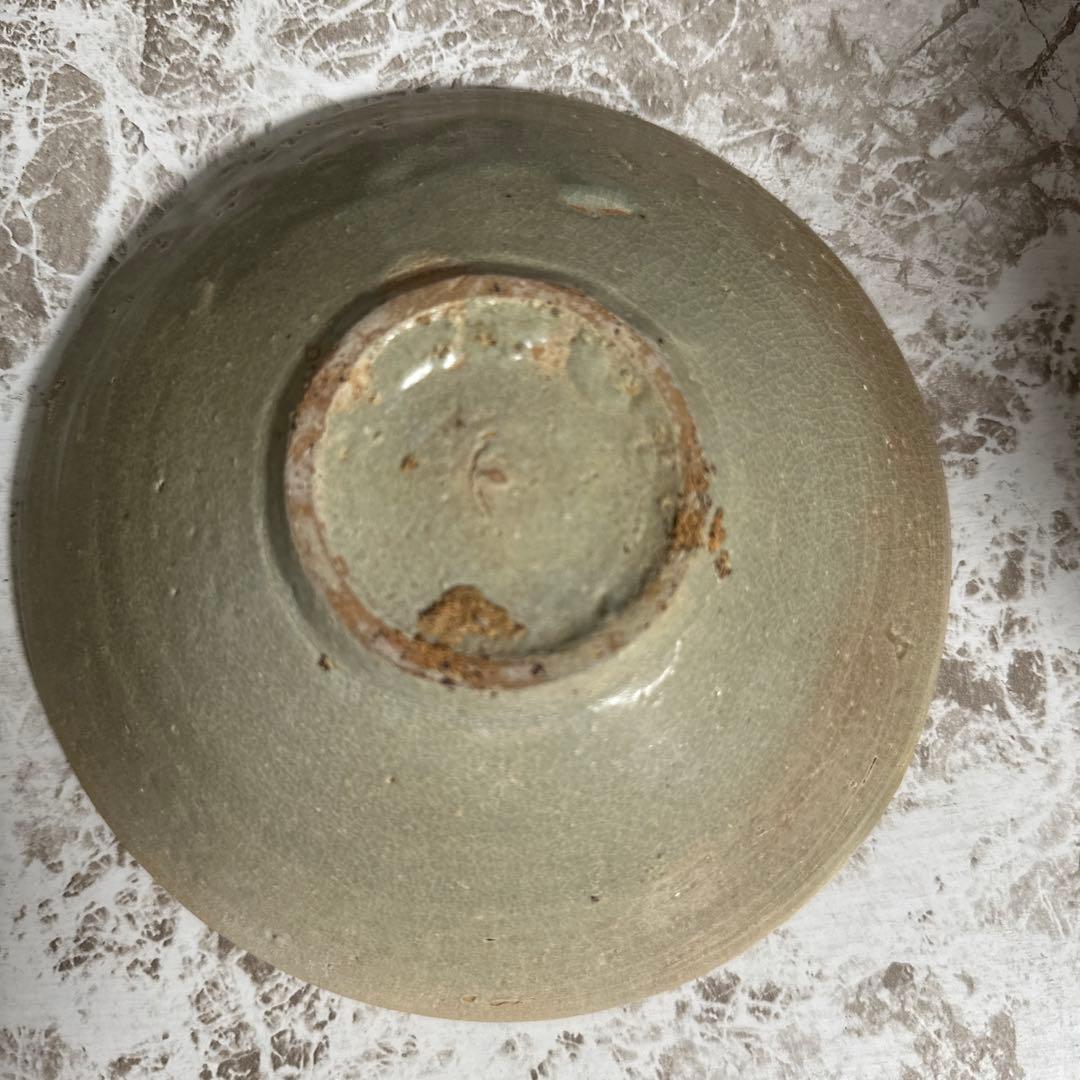 高麗青瓷、平茶碗。無傷、箱。 高麗青瓷、茶碗。 無傷、箱。 高麗青瓷