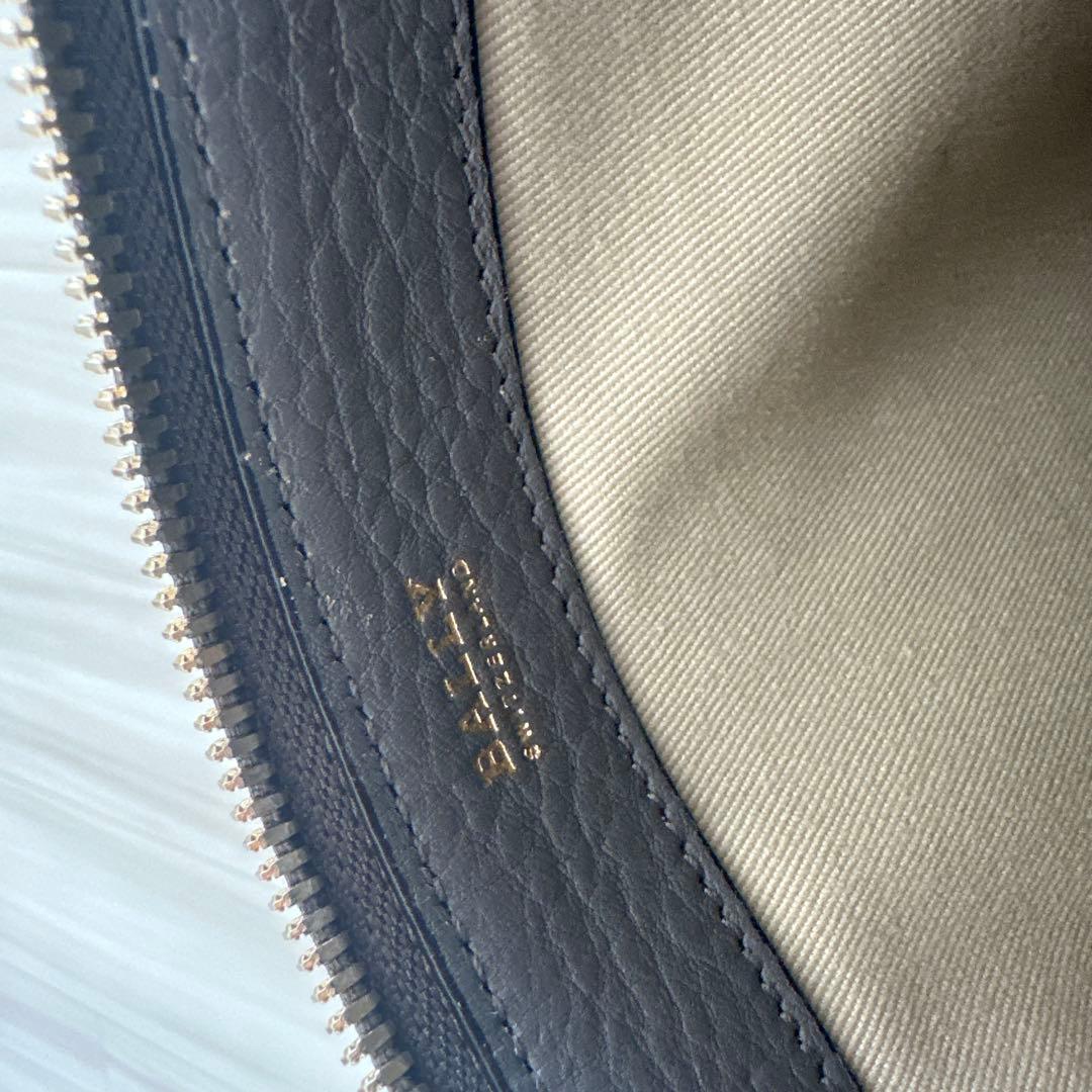 BALLY グレー レザー ショルダーバッグ