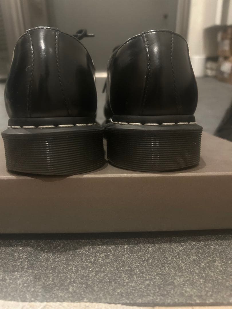 美品ドクターマーチン　Dr.martens 3ホール 1461 白ステッチUK8