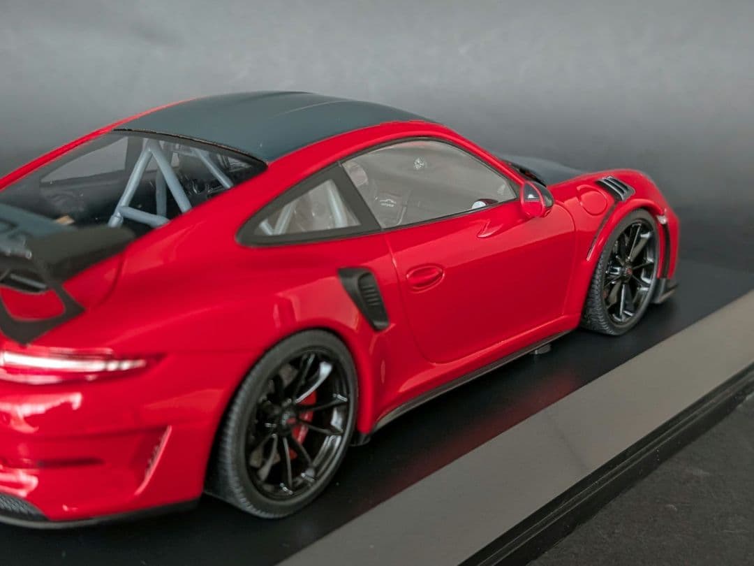 ミニチャンプス 1/18 ポルシェ 911 GT3 RS 2019 レッド