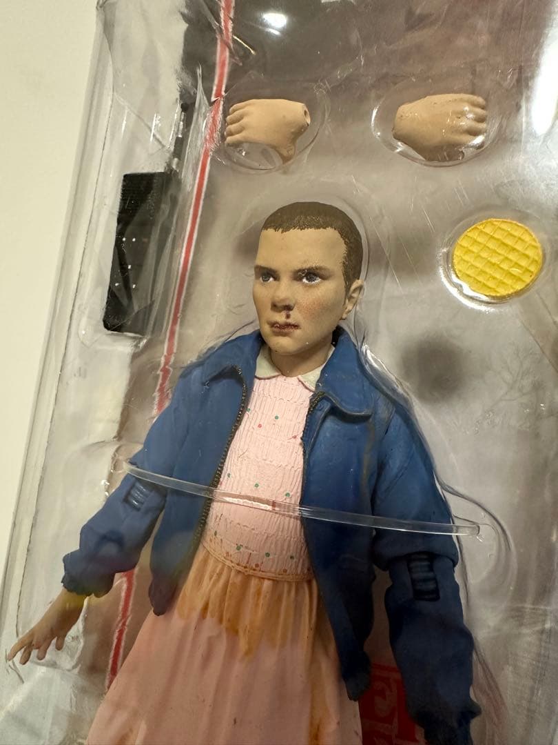 よしよし　ストレンジャーシングス　エル　イレブン　フィギュア