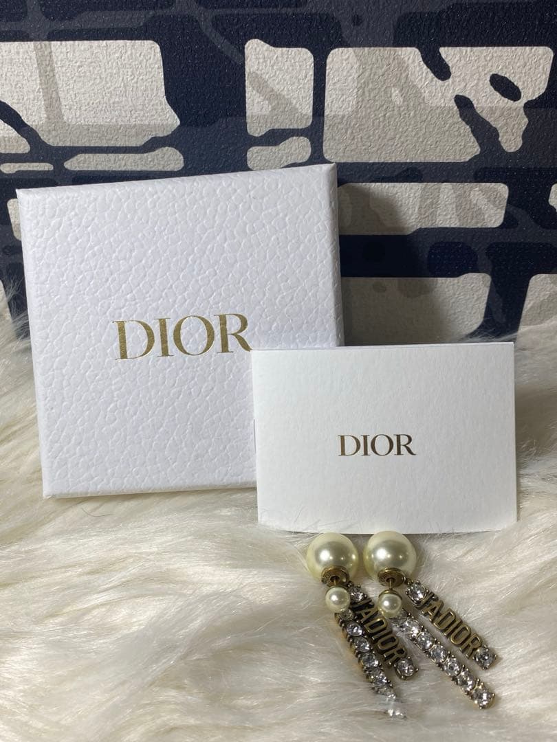 ジャディオール ピアス ゴールド 美品 GP フェイクパール ライン