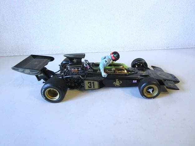 特価 exoto (1/18) ロータス 72D E.フィティバルディ②