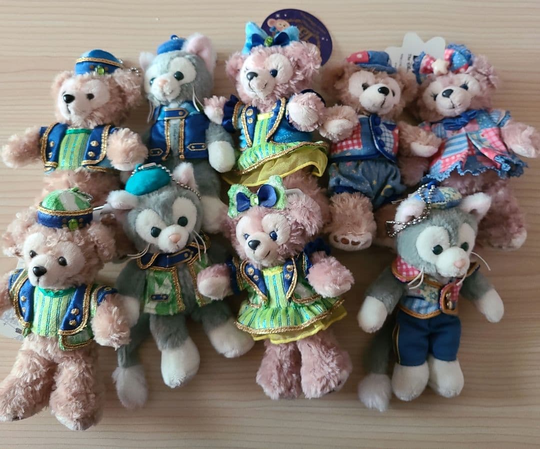 ダッフィーアンドフレンズ ぬいぐるみ・ぬいぐるみバッチ類まとめ売り