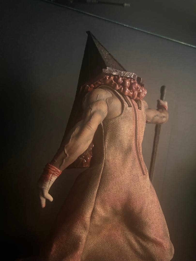 日*1様 レア！Silent Hill 2 1/6スタチュー Mezco Toy