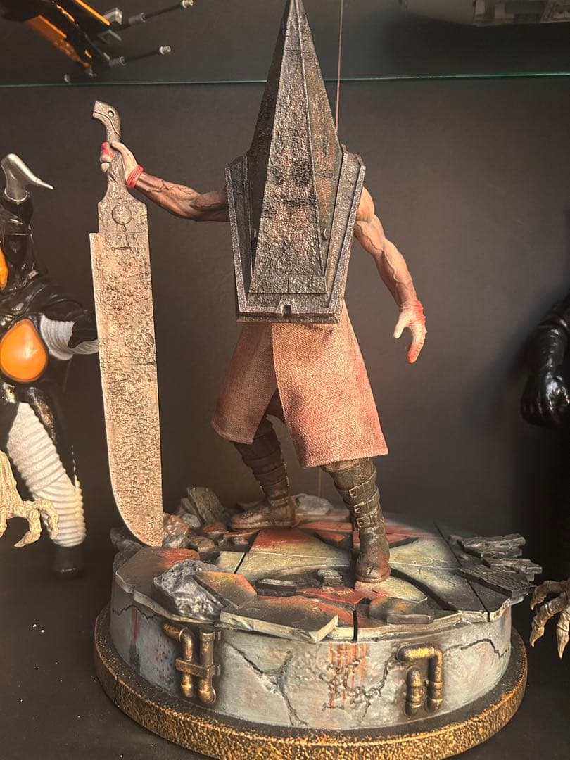 日*1様 レア！Silent Hill 2 1/6スタチュー Mezco Toy