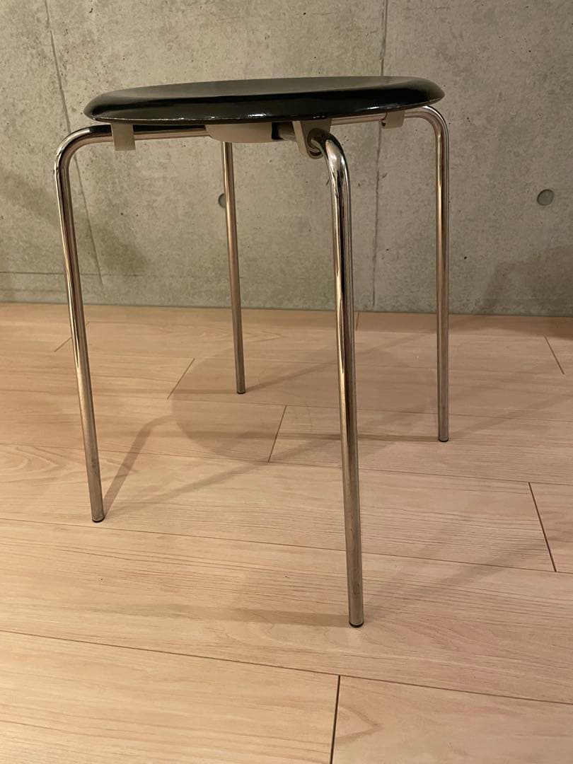 ArneJacobsenアルネヤコブセンDOT STOOL FRIZHANSEN
