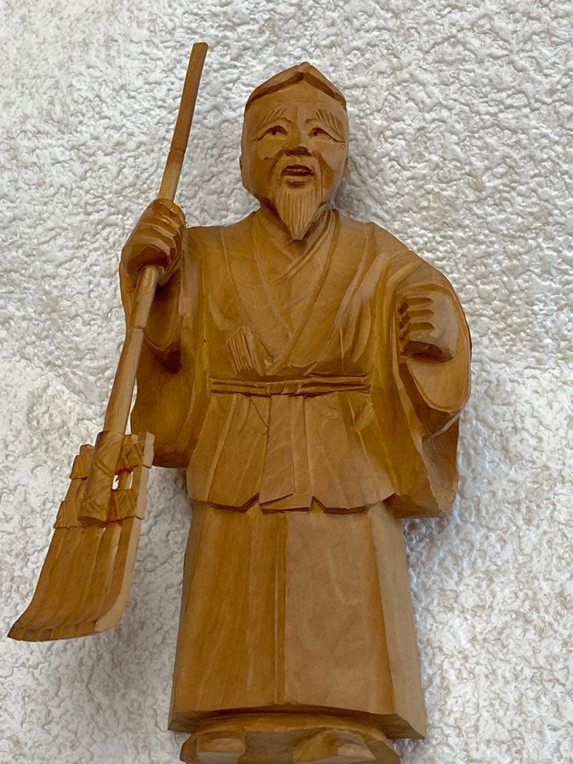 木彫り老人作者不明