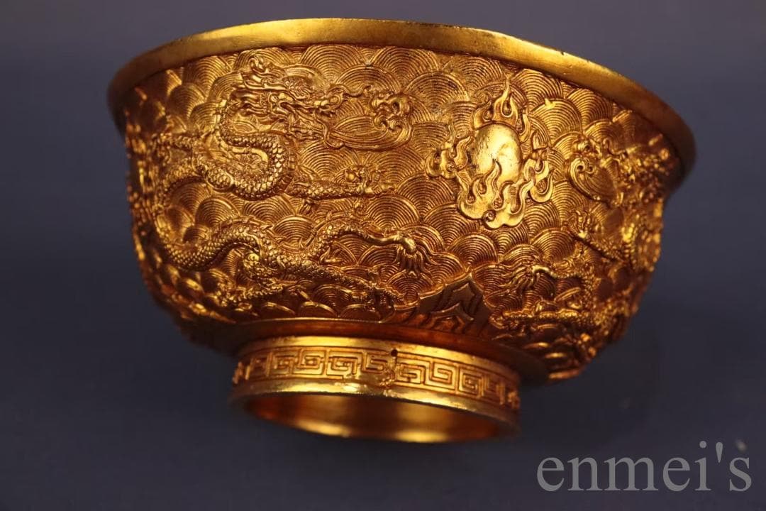 中国古美術 旧蔵 清代 鍍金銅蟠龍碗 双龍戲珠