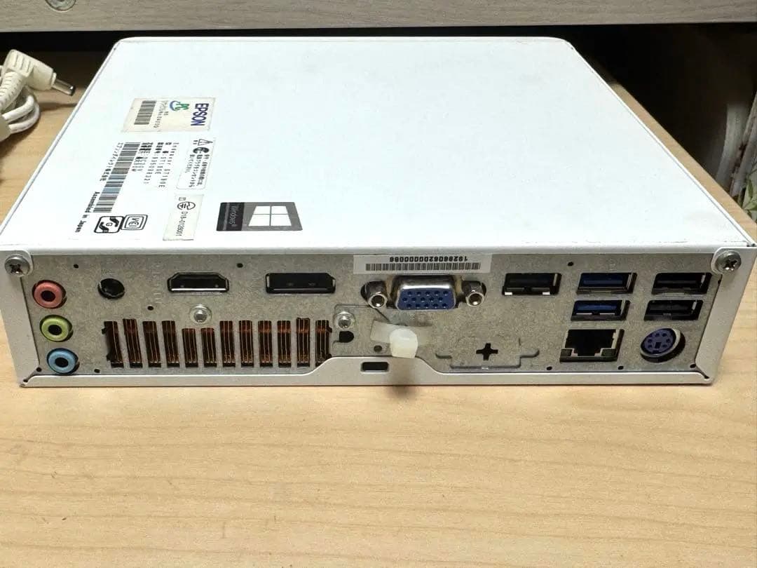 Endeaver ST190E 第8世代i3 8100T Win11 SSD