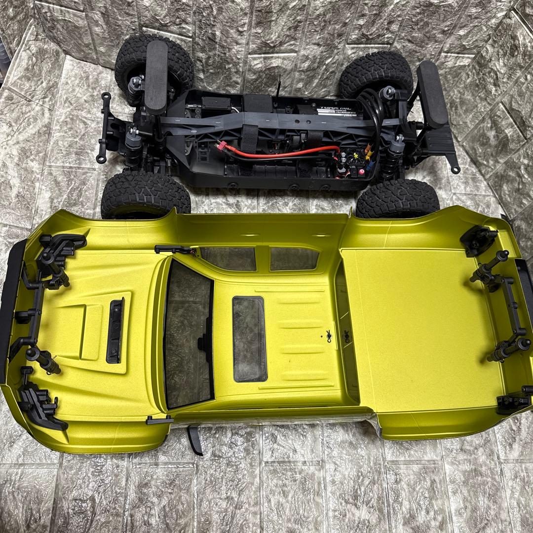 京商 KB10L 2021 トヨタ タコマ TRDプロ エレクトリックライム