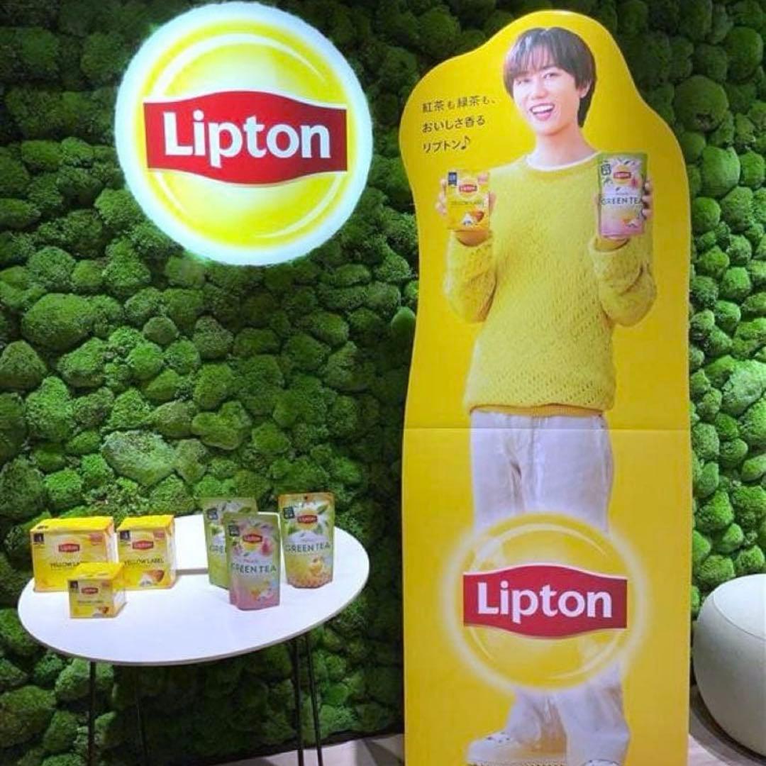 Man 阿部亮平 等身大パネル リプトン