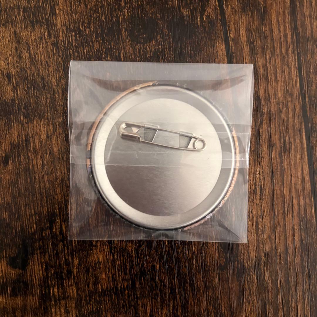 BLEACH Brave Souls OIOI 缶バッジ 四楓院夜一 - メルカリ