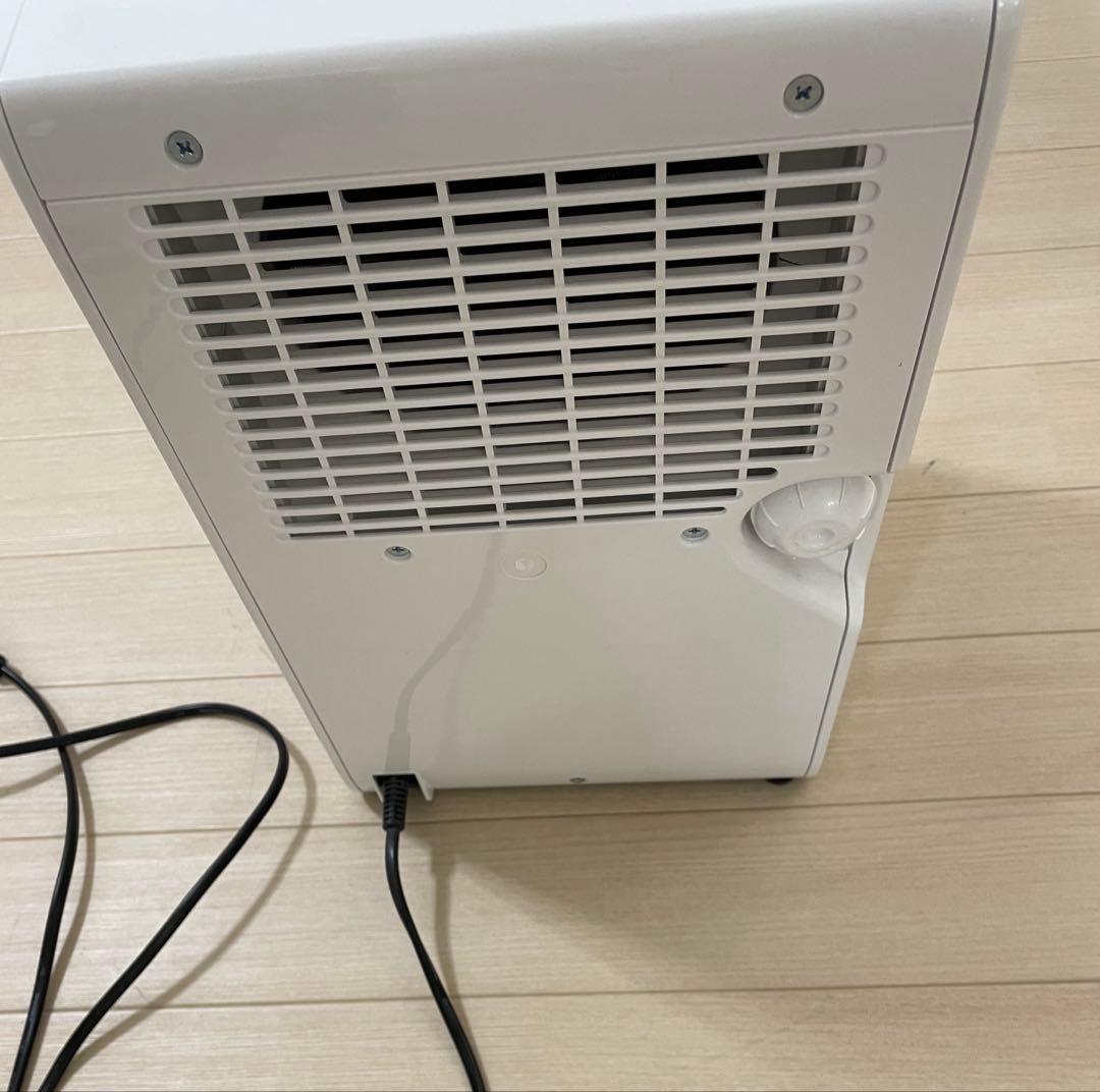 アイリスオーヤマ　除湿機　5.6L コンプレッサー式 ホワイト IJC-J56