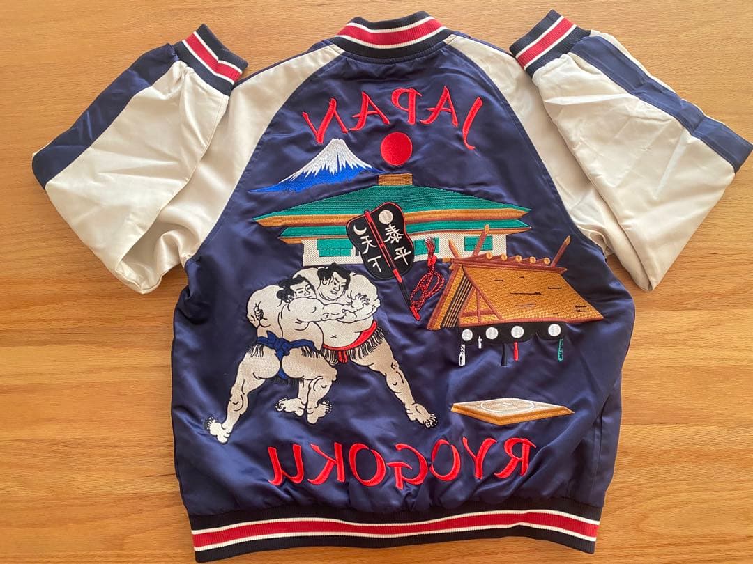 レア　新品タグ付き　ブリーズコラボ　スカジャンMサイズ