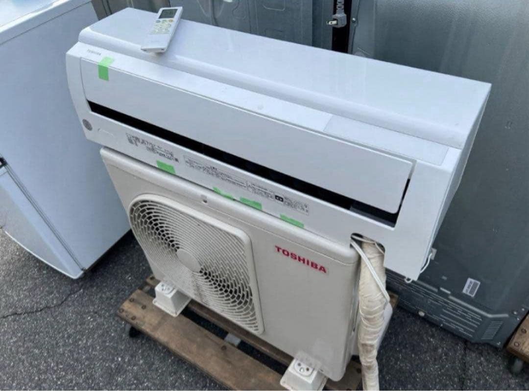 【高年式】2020年式 2.2kw 東芝 エアコン RAS-G221M (W)