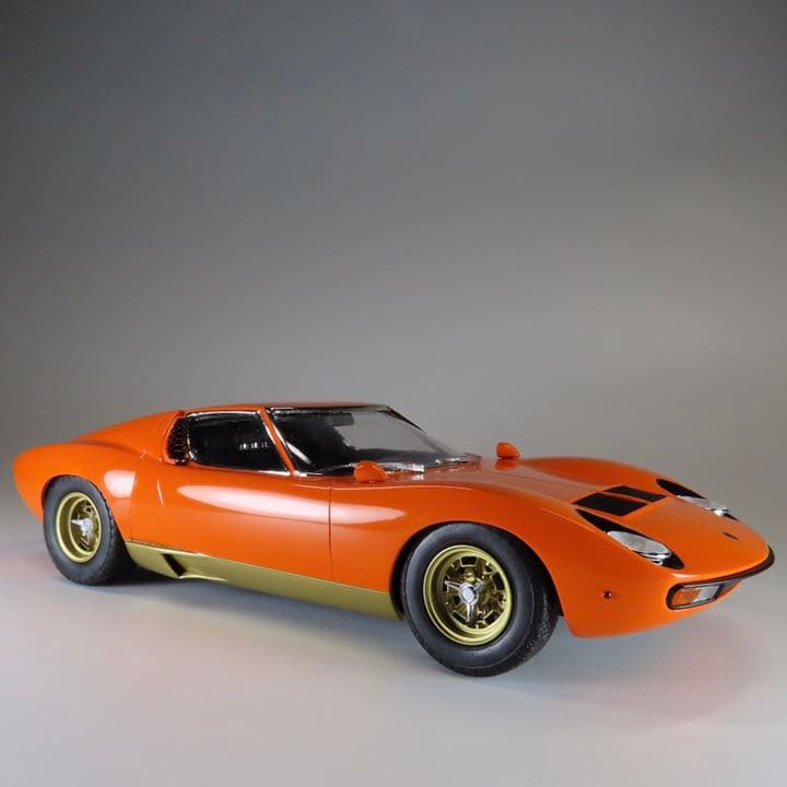 1/24 プラモデル 完成品 ランボルギーニ ミウラ