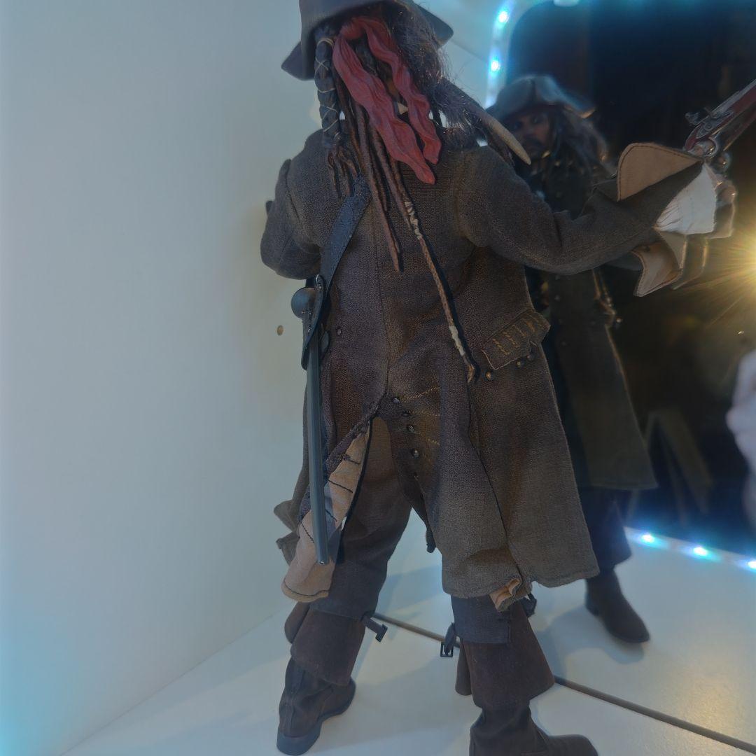 ホットトイズ　パイレーツオブカリビアン　最後の海賊　ジャック・スパロウ