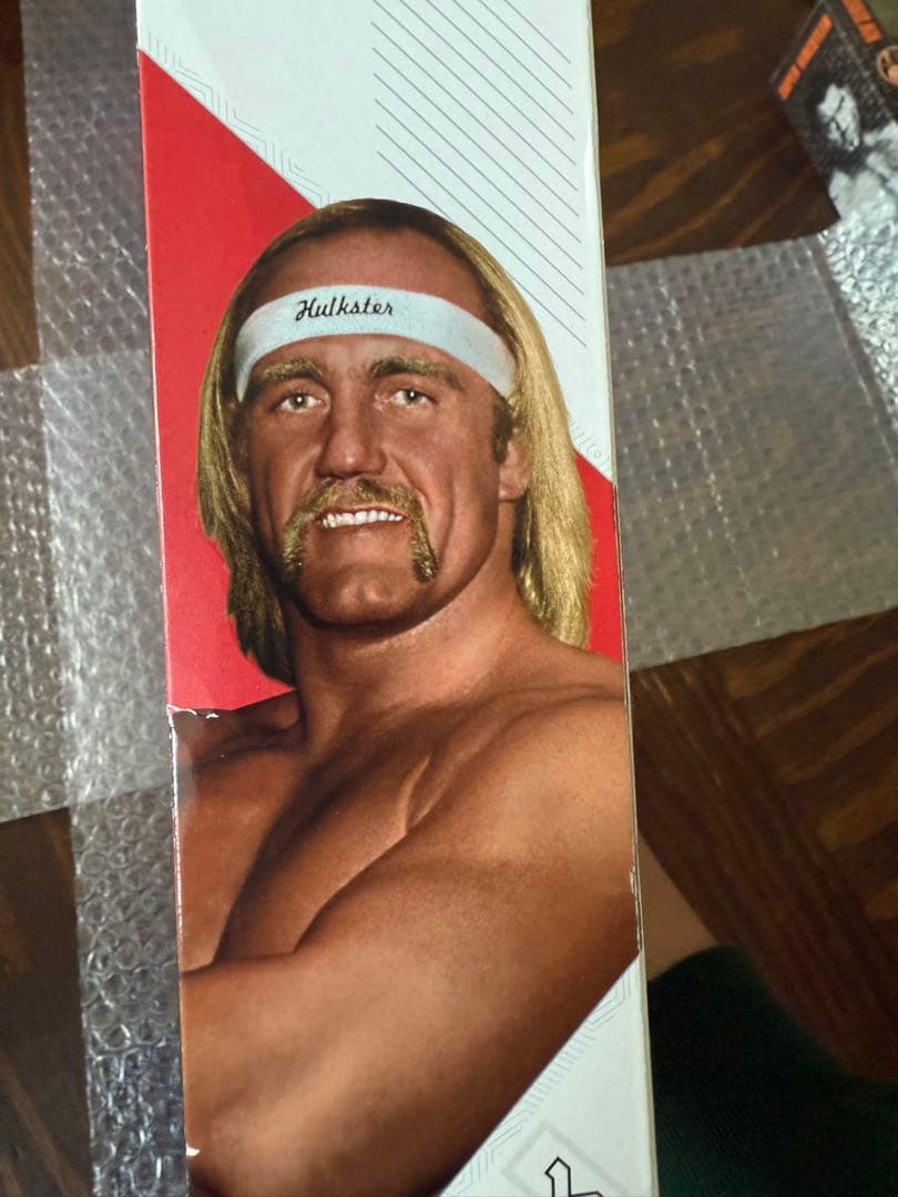 WWE Hulk Hogan フィギュア