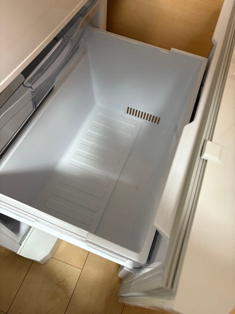 冷蔵庫 ホワイト　三菱MR-C34E-W 335L 2019年製